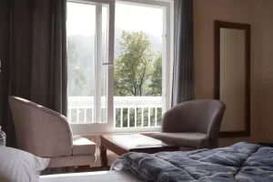 The Oak and Lake View Resort